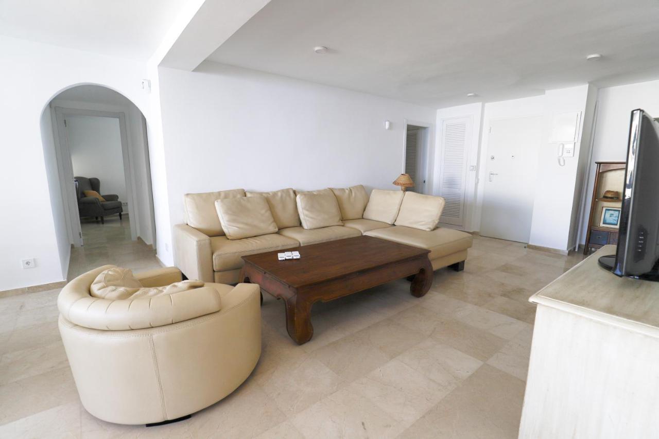 Marbella Centre Beachfront & Pool Екстер'єр фото