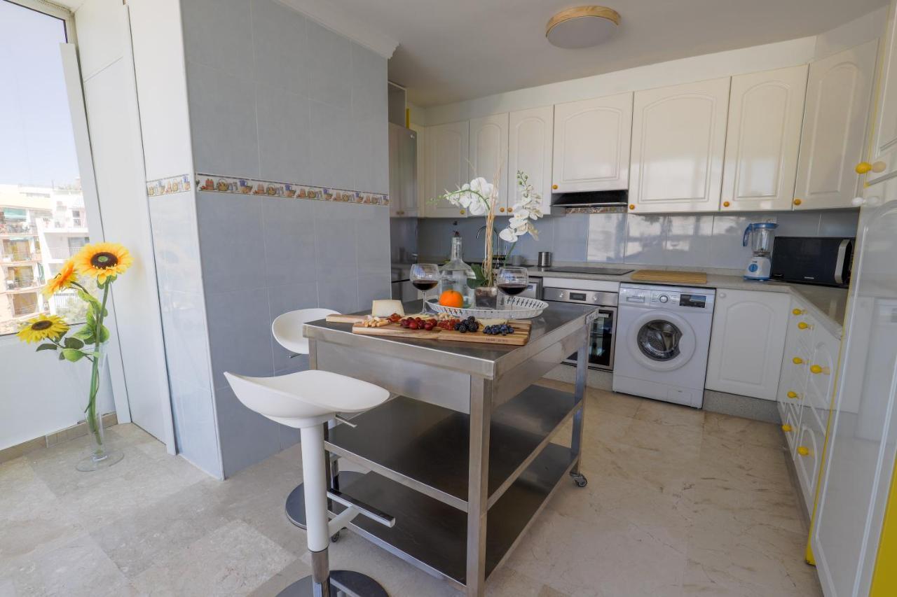 Marbella Centre Beachfront & Pool Екстер'єр фото