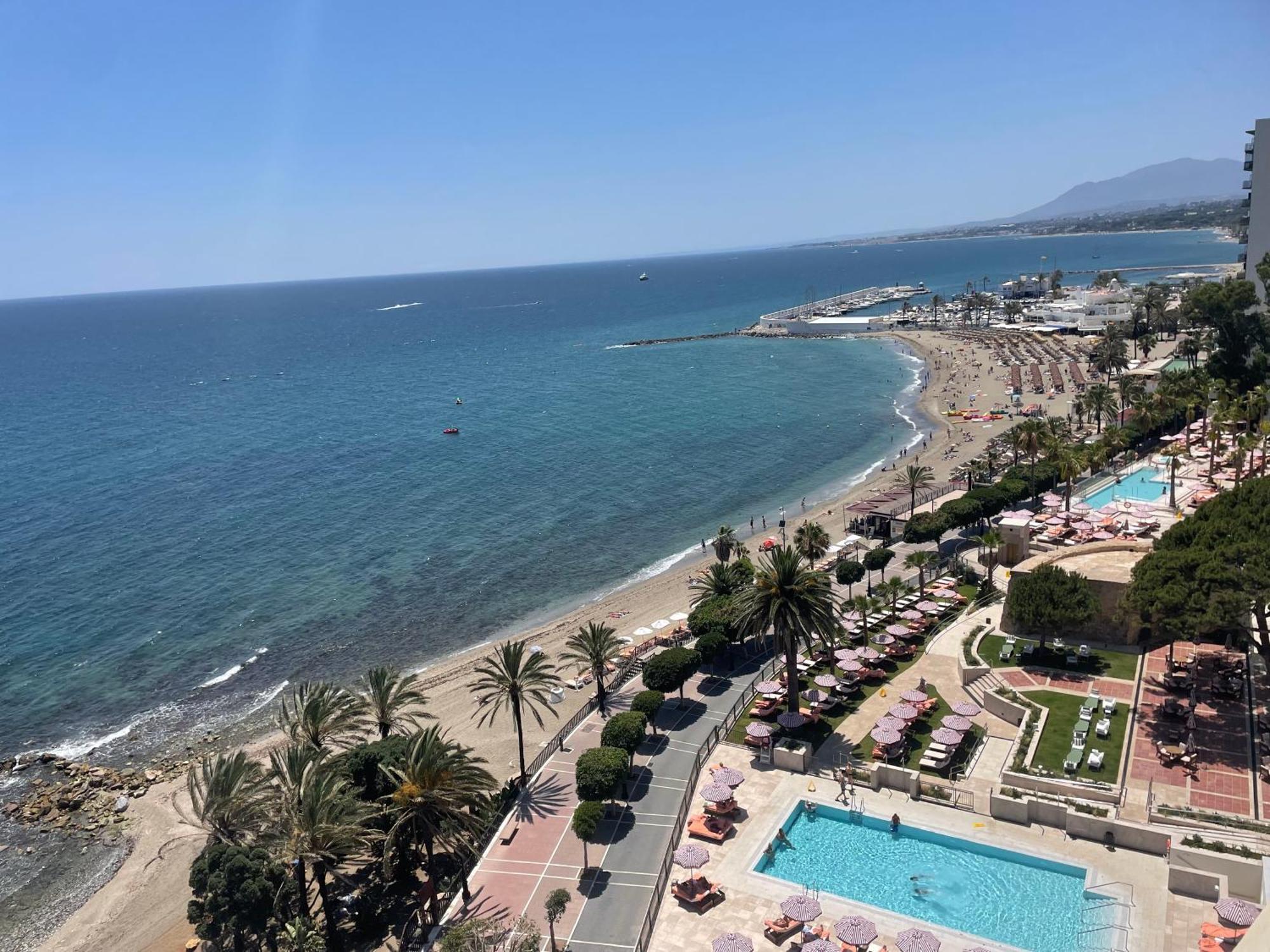 Marbella Centre Beachfront & Pool Екстер'єр фото