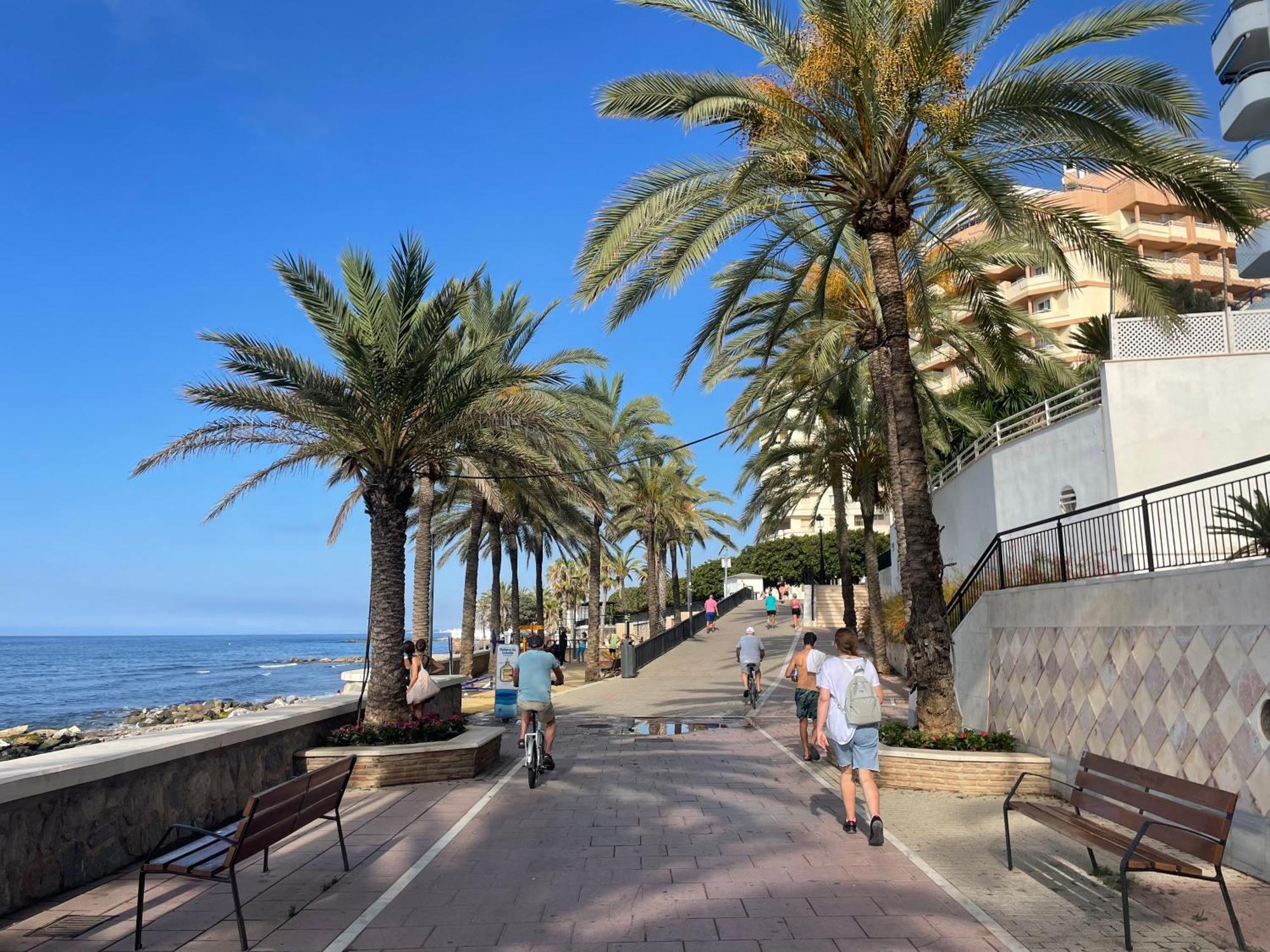 Marbella Centre Beachfront & Pool Екстер'єр фото