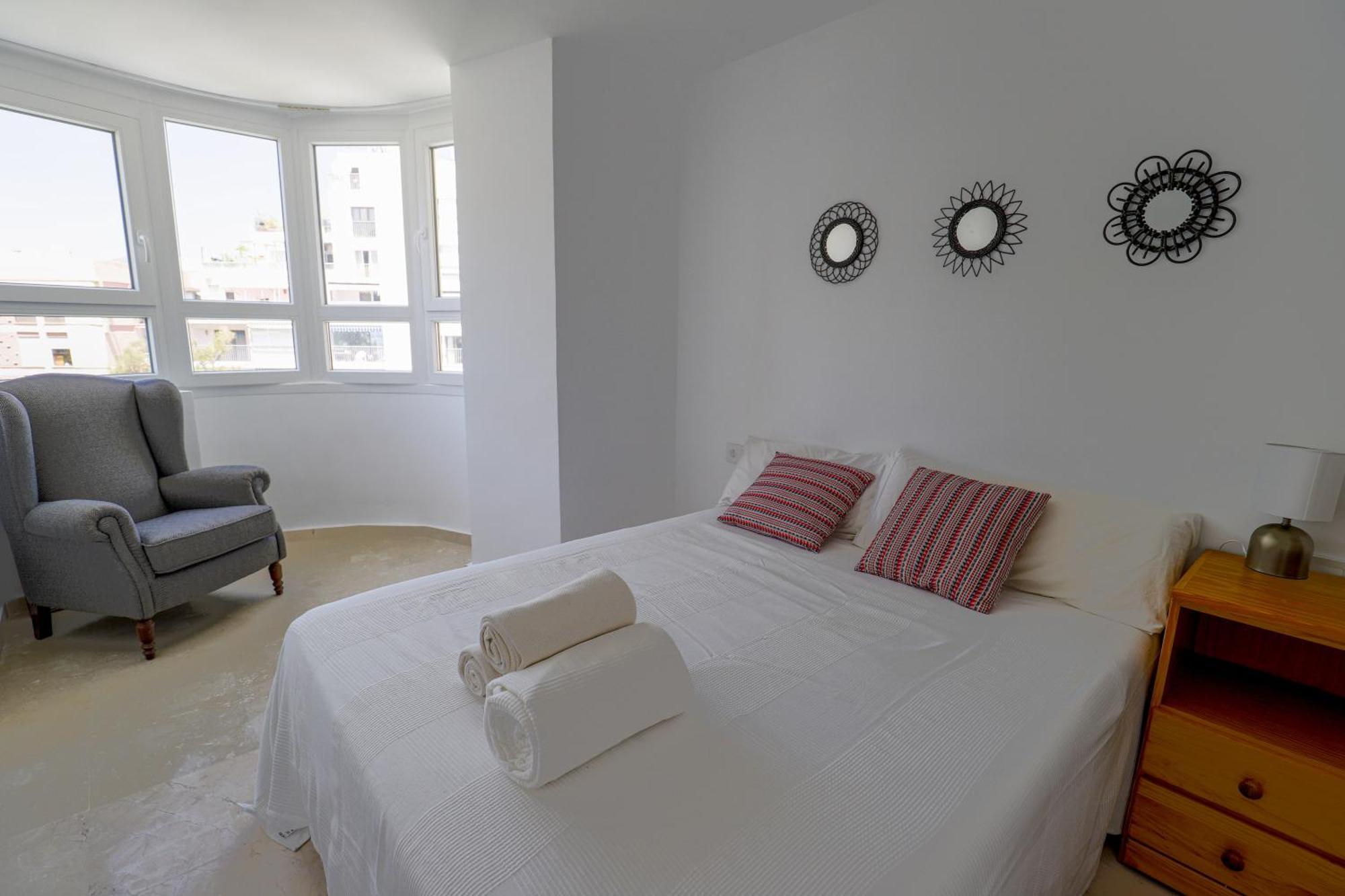 Marbella Centre Beachfront & Pool Екстер'єр фото