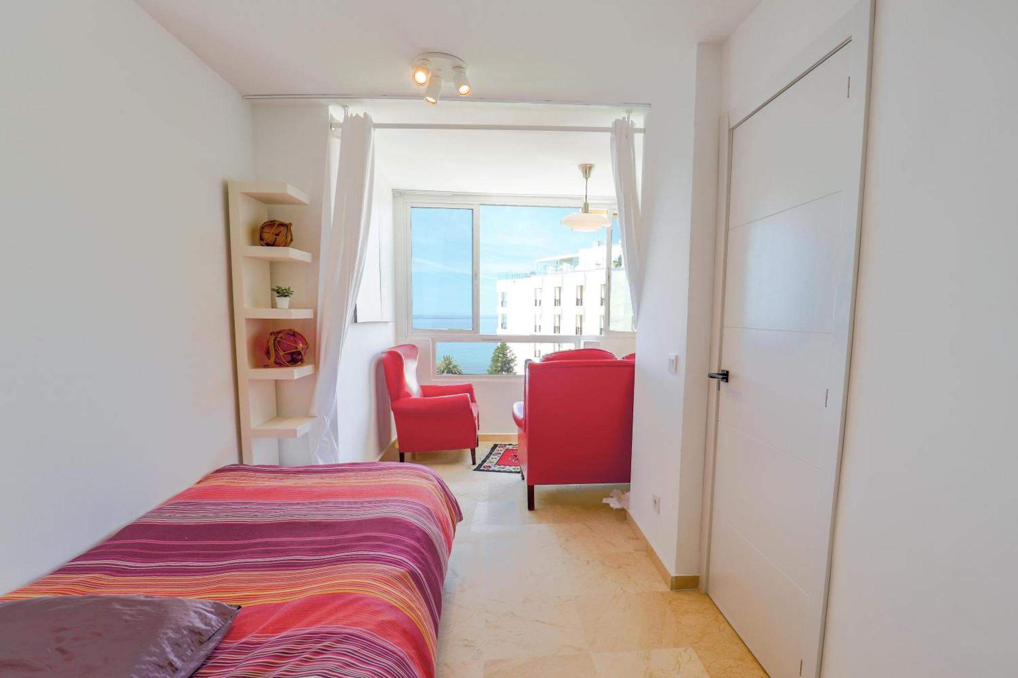 Marbella Centre Beachfront & Pool Екстер'єр фото