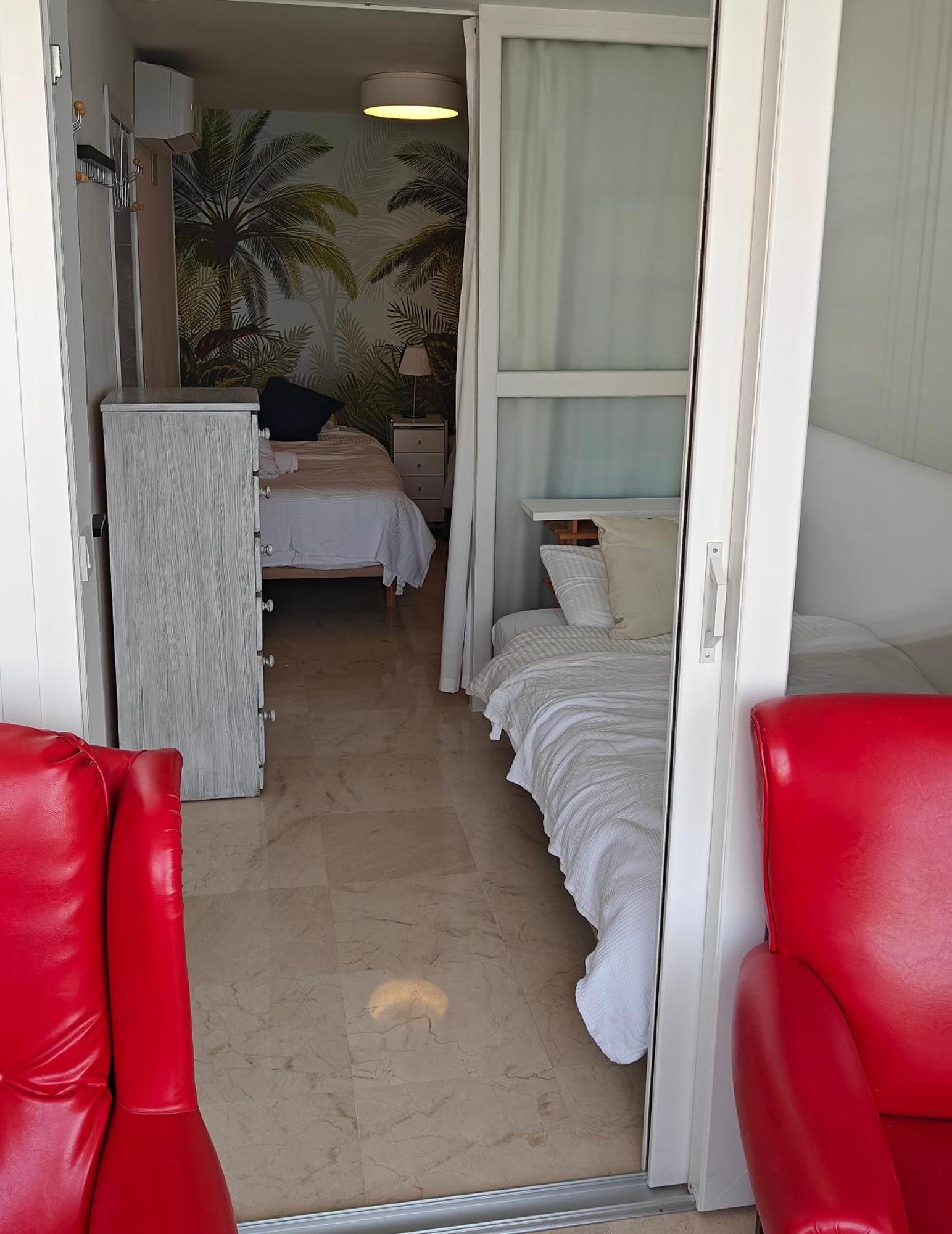 Marbella Centre Beachfront & Pool Екстер'єр фото
